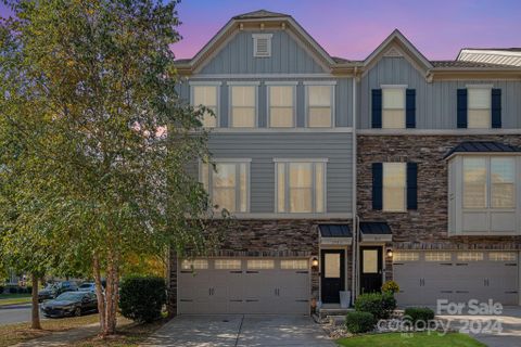 1703 Town Oak Lane
