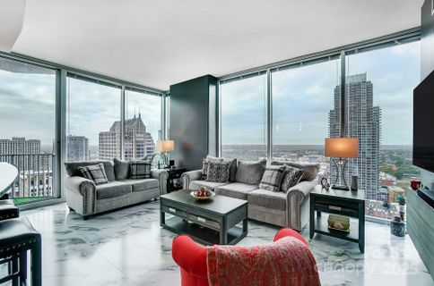 210 N Church Street 2502