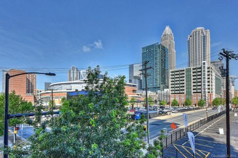 505 E 6th Street 301
