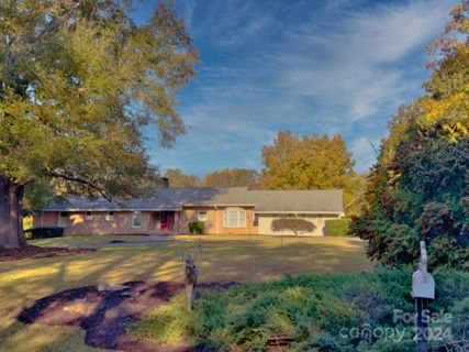 501 Hooper Creek Road