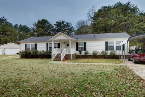 169 Hazelton Loop