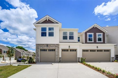 14917 Tamarack Drive