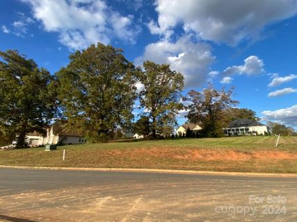 4433 Holly Circle sold home in Walnut Ridge, Conover, NC