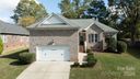 216 Victoria Circle sold home in York, SC