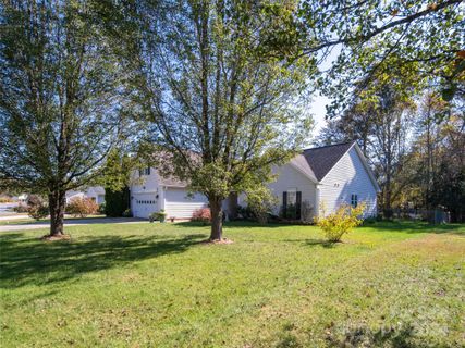 416 Glensprings Drive