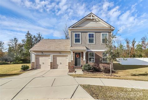 1027 Von Buren Boulevard
