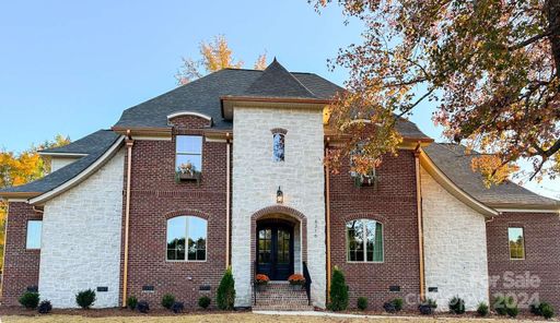 8316 Rolling Fields Road sold home in Plantation Falls, Charlotte, NC
