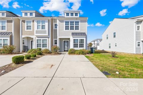 339 Halton Crossing Drive sold home in Settlers Landing, Concord, NC