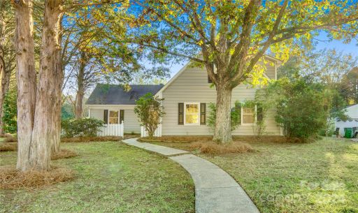 7456 Crowflock Court