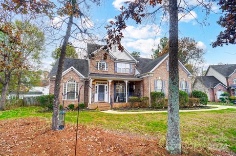 6405 Vonda Court