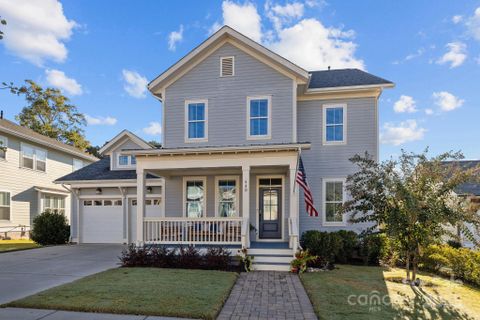 440 Luray Way