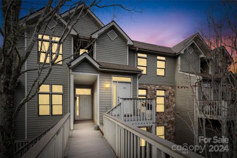 10 Stoney Falls Loop 402