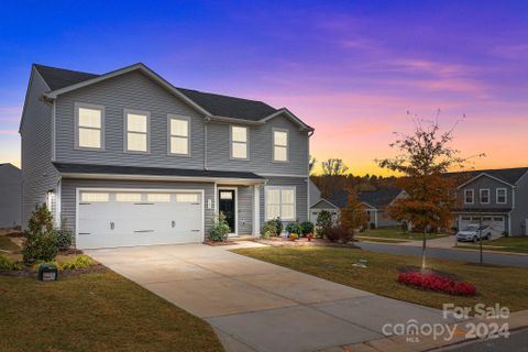 182 Crosstie Lane