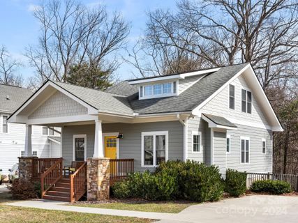 162 Estelle Park Drive sold home in Estelle Park, Asheville, NC