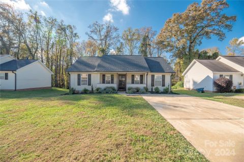 3753 Capps Hill Drive sold home in Capps Hill Village, Charlotte, NC