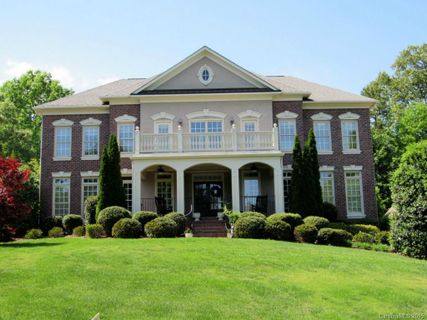Previously sold for $735,000