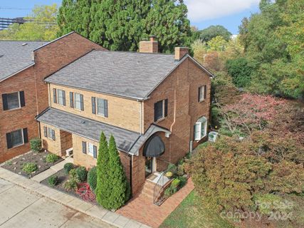 1010 Queens Road A