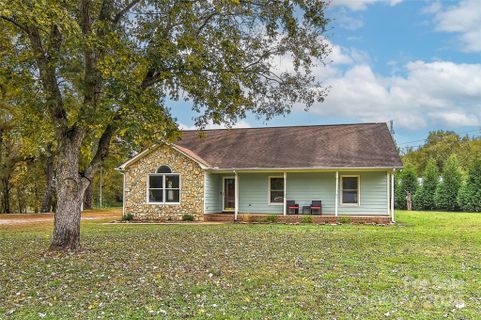 711 Goose Creek Drive sold home in Country Hills, Indian Trail, NC