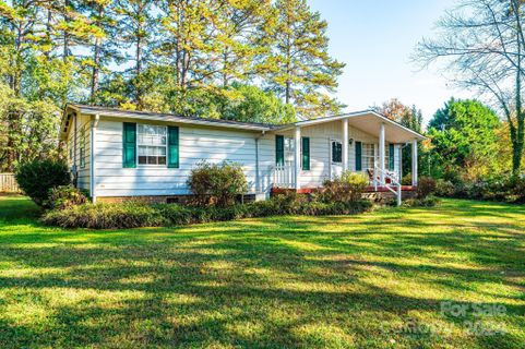 1146 Sunset Court sold home in Springhaven, Conover, NC
