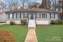 9027 Twin Trail Drive sold home in Huntersville, SC