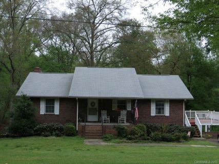 8500 Pine Circle