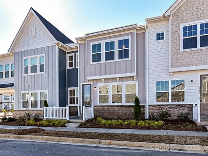 8932 Connover Hall Avenue sold home in Trellis at The Commons, Charlotte, NC