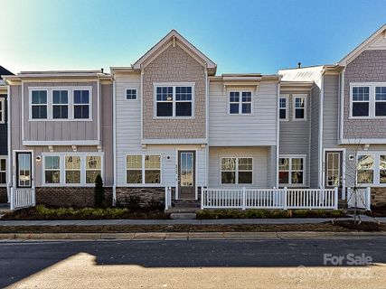 8928 Connover Hall Avenue sold home in Trellis at The Commons, Charlotte, NC