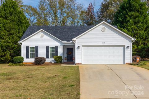 819 Prestwick Drive