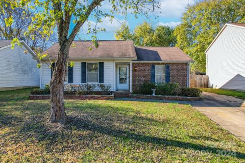 4901 Harri Ann Drive sold home in Hunters Creek, Charlotte, NC