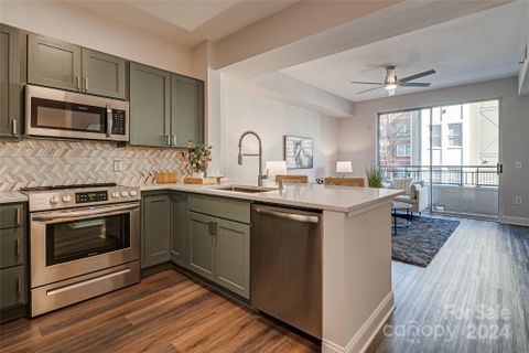 1315 East Boulevard 319