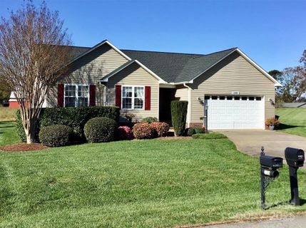 120 W Edinburgh Court sold home in Celtic Ridge, Statesville, NC