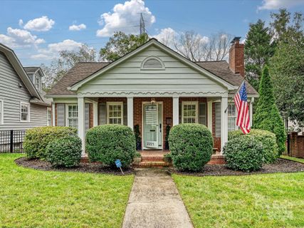 2221 Charlotte Drive