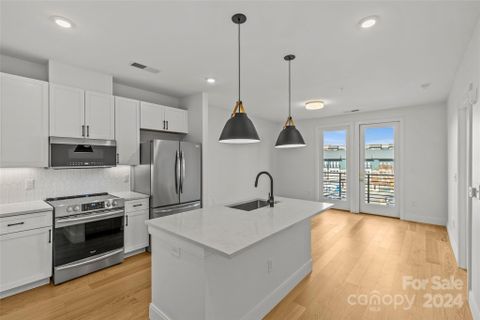 3000 South Boulevard 305
