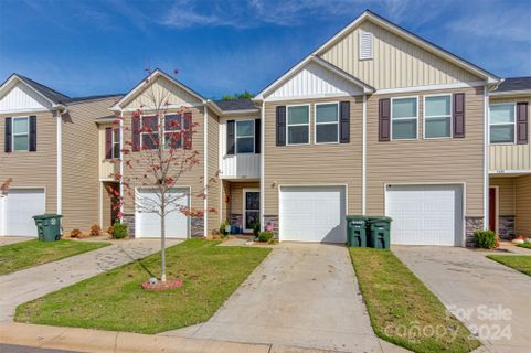 1442 Cypress Loop sold home in Oak Ridge Townhomes, Newton, NC