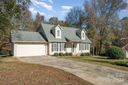 2111 Westminster Lane sold home in Matthews, SC