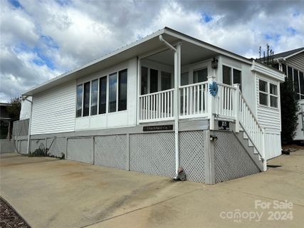 215 Grand View Drive B147