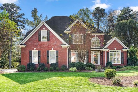 2532 Radrick Lane