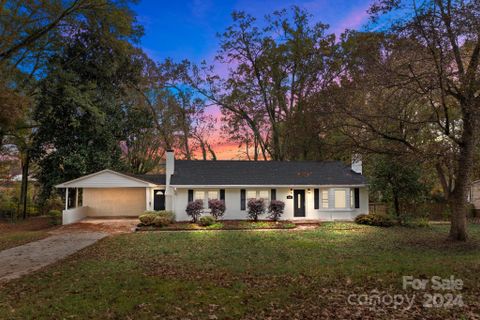 1605 Fairfield Drive sold home in Roland Park, Gastonia, NC