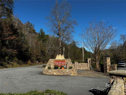 44 Boulder Ridge sold home in The Peaks At Lake Lure, Lake Lure, NC