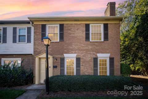 1517 Lansdale Drive sold home in the Oaks, Charlotte, NC