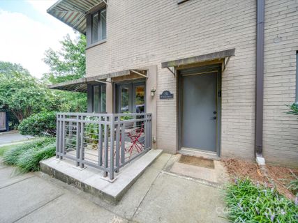 225 N Dotger Avenue