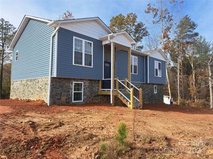 6087 Isaiah Court sold home in Catawba Pointe, Hickory, NC