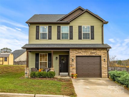 32 Mallard Run Drive sold home in Mallard Run, Arden, NC