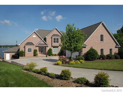 1050 Mainsail Road