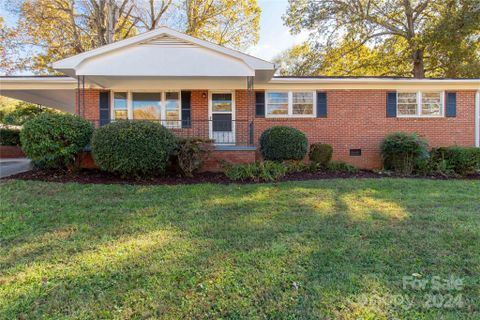 4236 Dawnwood Drive sold home in Fox Run, Gastonia, NC