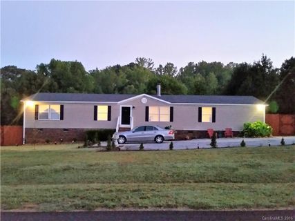 5705 Pug Lane