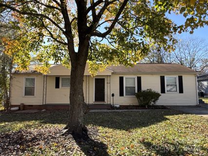 2908 Bellaire Drive