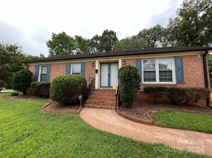 4932 Delivau Drive