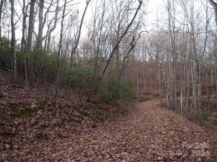 000 Beacon Rock Lane pending home in Shadow Woods, Waynesville, NC