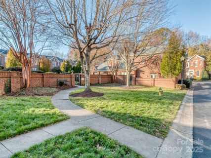 884 Park Slope Drive sold home in Hillside West, Charlotte, NC